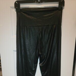 Shiny Black Leggings